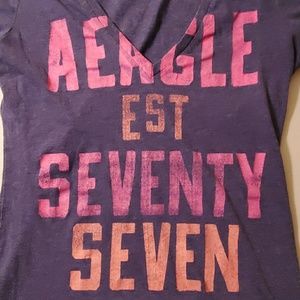 American Eagle V-neck T Shirt